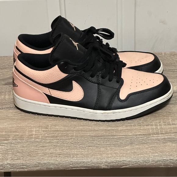 Air Jordan 1 Low Crimson Tint Size 11 553558-034 Pink Black OG Rare Men’s Shoe - Picture 3 of 6